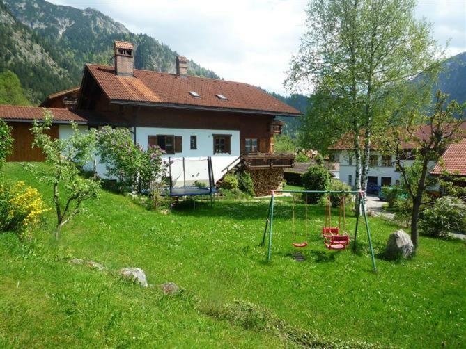 Апартаменты Haus Petra Und Toni Holzheu Бад-Хинделанг Экстерьер фото